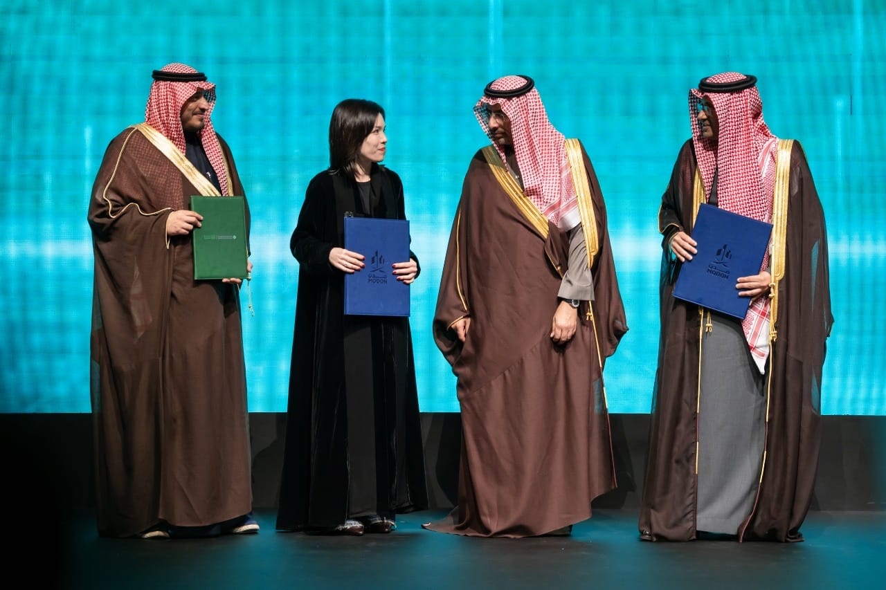 WenX at the official MODON industrial investment signing ceremony